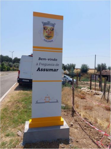 Novos P&oacute;rticos nas entradas da Vila